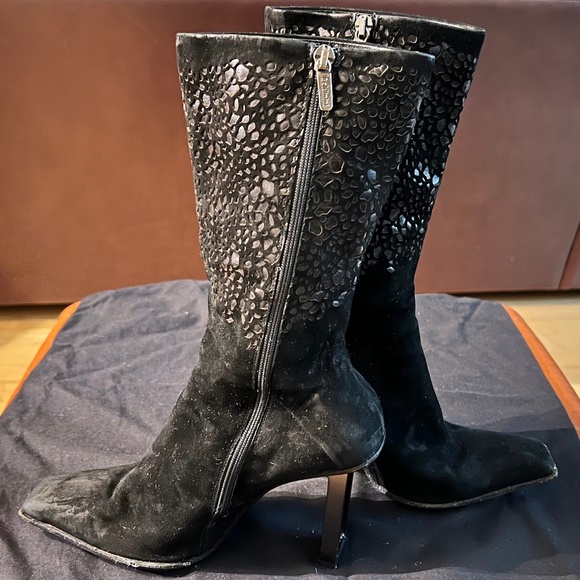 Vero Cuoio Black Suede Boots - Picture 1 of 5